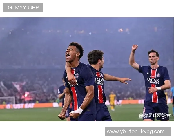 杜埃称赞登贝莱为球队领袖强调全力争夺每一个奖杯的决心