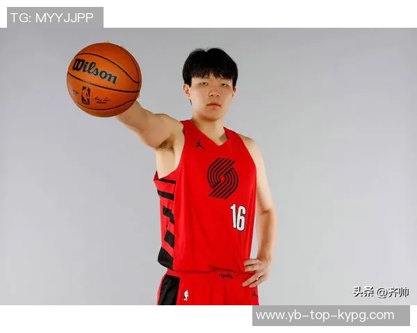 杨瀚森对裁判频频抱怨但CBA中的明显犯规为何不被吹罚