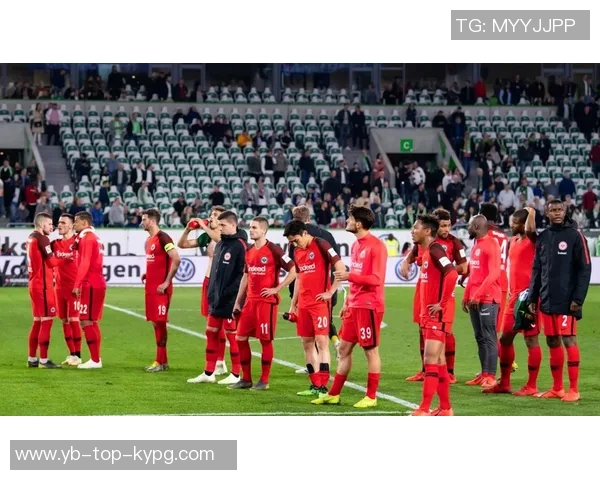 福克斯首节高光表现后下半场低迷仅得6分全场贡献25分助球队拼搏